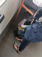 Милые ножки из автобуса.jpg