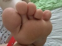 UXOngn0pbv0.jpg