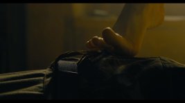 Margot-Robbie-Feet-5939858.jpg