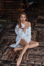 Arina-Postnikova-Feet-8392171.jpg