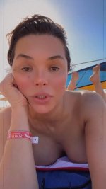 Karina-Zvereva-Feet-7685125.jpg
