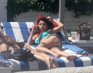 Selena-Gomez-Feet-801246.jpg
