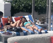 Selena-Gomez-Feet-801245.jpg