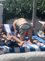 Selena-Gomez-Feet-801349.jpg
