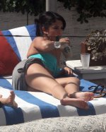 Selena-Gomez-Feet-801369.jpg