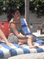 Selena-Gomez-Feet-801371.jpg