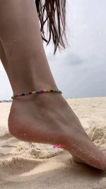 Diana-Pozharskaya-Feet-6221662.jpg