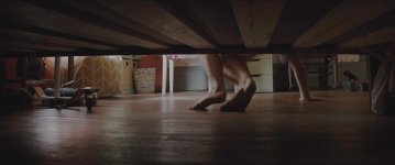 Chloë-Grace-Moretz-Feet-6849021.jpg