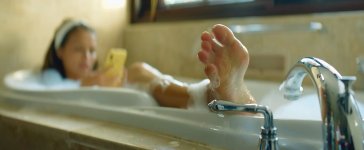 Lyubov-Aksyonova-Feet-8382424.jpg