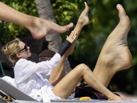 Uma-Thurman-Feet-34106.jpg
