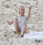 Uma-Thurman-Feet-2700568.jpg
