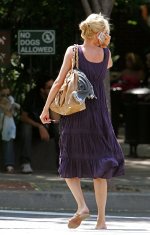 Uma-Thurman-Feet-2474917.jpg