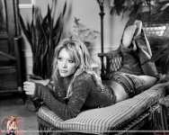Hilary-Duff-Feet-63643.jpg